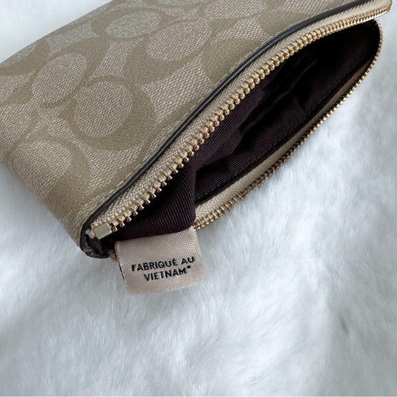 Coach Corner Zip Wristlet Wallet In Signature Canvas Cream White - Picture 6 of 12